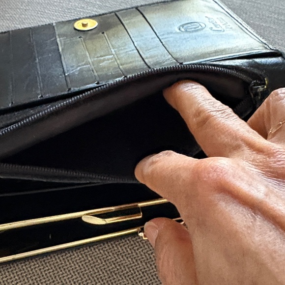 Cartier Vintage Black Leather wallet - Picture 9 of 9